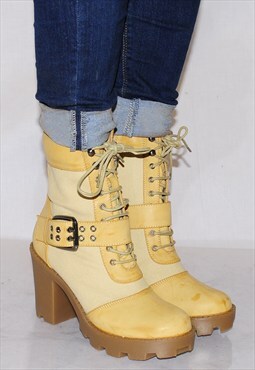 tan canvas boots