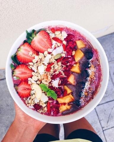 Very Berry Smoothie Bowl