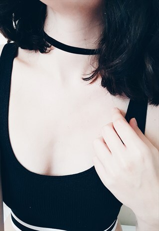 BLACK VELVET CHOKER NECKLACE 90S