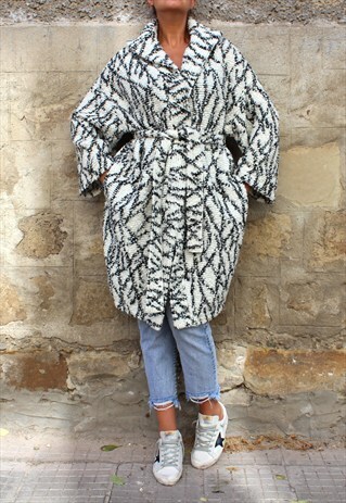 BLACK AND WHITE COAT, MAXI CARDIGAN, MAXI COAT, OVERSIZED