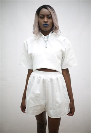 WHITE SHORTS