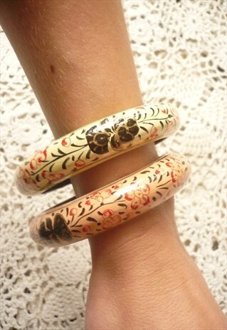 SET OF 2 1970'S VINTAGE HAND PAINTED KASHMIRI INDIAN BANGLES