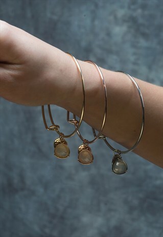 SILVER FACET STONE DROP AND COIN CHARM BANGLE