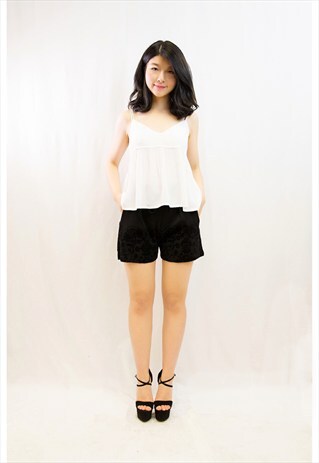 FLORAL VELVET PRINT RUNNER SHORT
