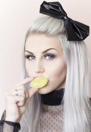BLACK SHINY METALLIC OVERSIZED HAIR BOW