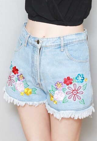 VINTAGE 1990'S LIGHT BLUE DENIM EMBROIDERED SHORTS