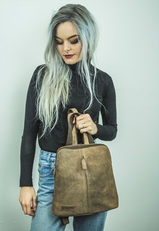 SOFT BROWN HUNTER LEATHER BACKPACK