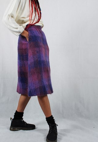 VINTAGE PURPLE THICK WOOLY SKIRT