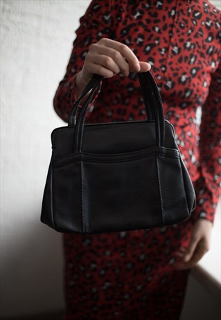 VINTAGE 60'S BLACK FAUX LEATHER BAG