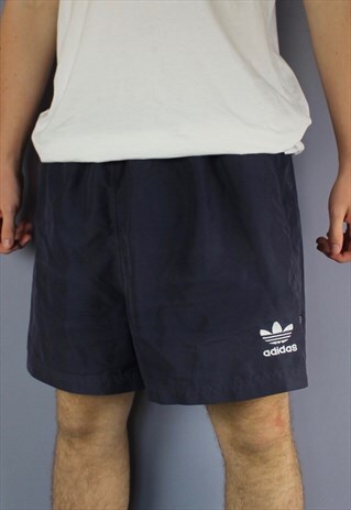 VINTAGE ADIDAS SHORTS IN NAVY WITH POCKETS, EMBROIDERED LOGO