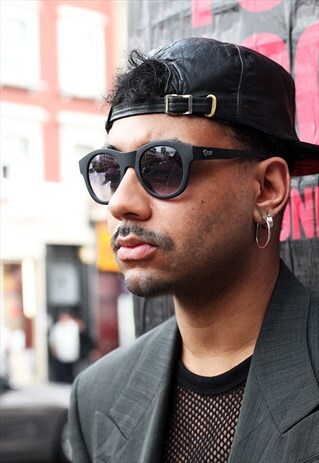 QUAY RETRO SUNGLASSES