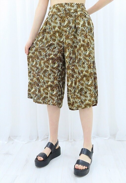 garment image