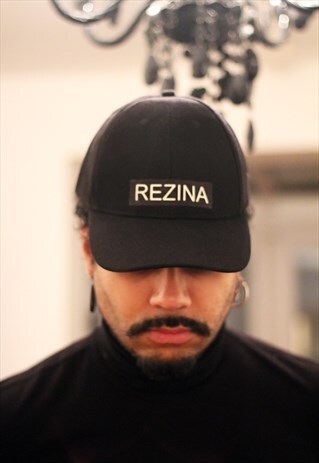 REZINA LOGO BLACK 6 PANEL BASEBALL CAP