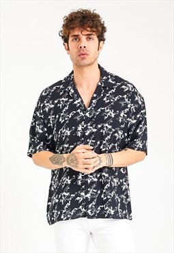 Flower print Hawaii shirt in black