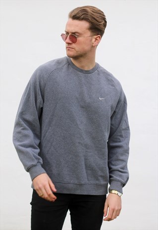 NIKE USA 90S MINIMALIST SWEATSHIRT