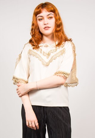 VINTAGE 70'S CREAM & GOLD FRILLED OPEN ARM FLOATY TOP