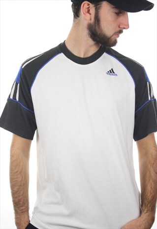 VINTAGE ADIDAS SMALL LOGO T SHIRT TEE