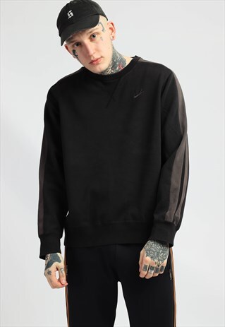 VINTAGE NIKE SWEATSHIRT