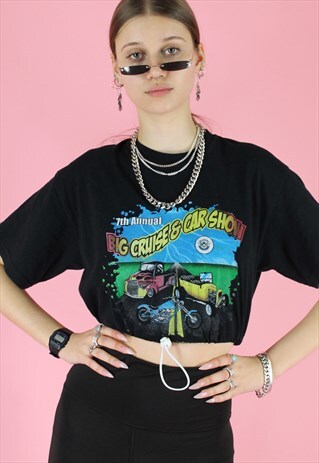 VINTAGE 90S REWORKED CROP TOP IN BLACK WITH CAR SHOW PRINT