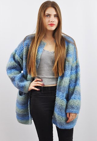 VINTAGE BLUE OVERSIZE GRANNY KNIT CARDY