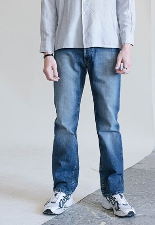 VINTAGE 90S LOW WAIST STRAIGHT STONEWASHED BLUE JEANS IN W32