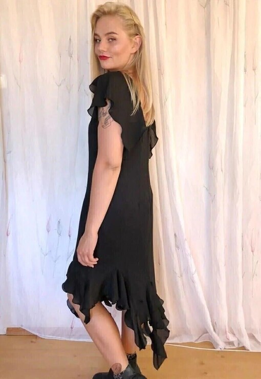 garment image