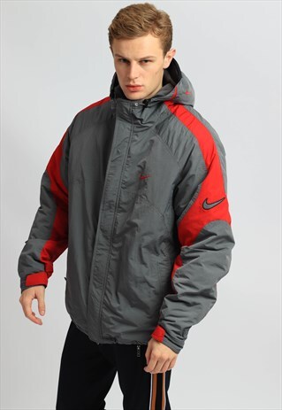 VINTAGE NIKE PADDED JACKET