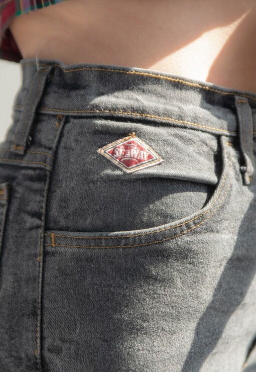 garment image