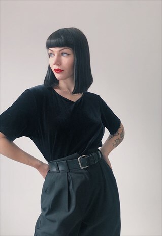 90S VINTAGE BLACK VELVET V NECK TOP T SHIRT