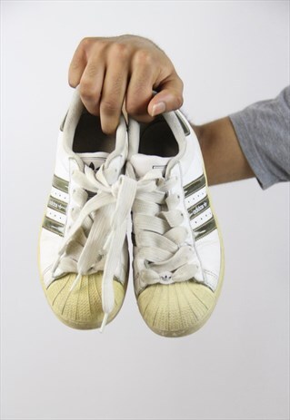 VINTAGE ADIDAS METALLIC STRIPED TRAINERS