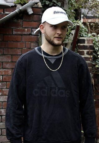 VINTAGE BLACK ADIDAS SWEATSHIRT MEDIUM