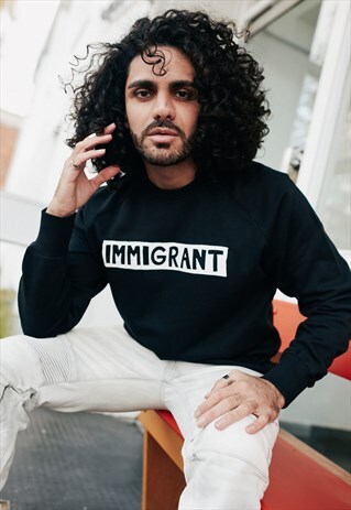 BLACK CREW NECK SWEATSHIRT