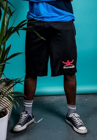 VINTAGE 1990S SPORTS SHORTS IN BLACK