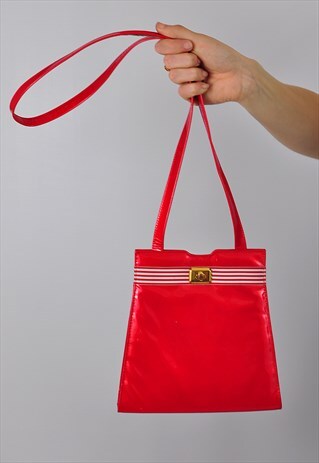 VINTAGE 1960'S RED PATENT MOD SHOULDER BAG