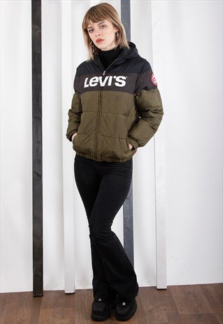 VINTAGE 90S LEVI'S PUFFER JACKET / BOMBER JACKET. SPELL OUT.