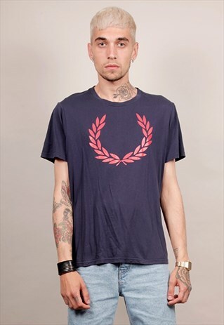 VINTAGE 90'S FRED PERRY LOGO NAVY BLUE T-SHIRT
