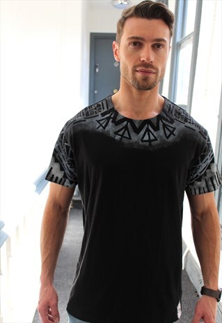 AZTEC ABSTRACT MENS ALTERNATIVE HANDPRINT BLACK WHITE TSHIRT