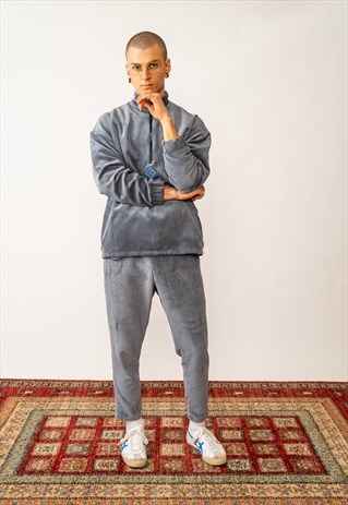 CORDUROY PULLOVER IN WASHED GREY