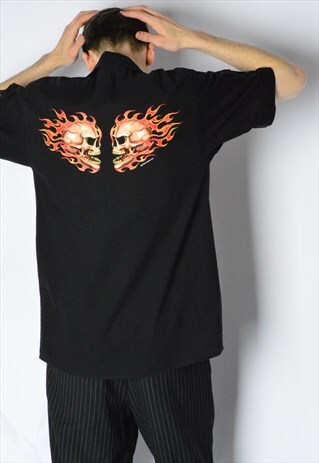 VINTAGE 90S BLACK GRAPHIC SKULL FLAME SHORT SLEEVE SHIRT