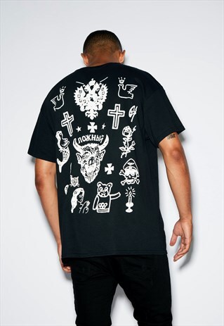 TATTOO OVERSIZED BLACK TEE