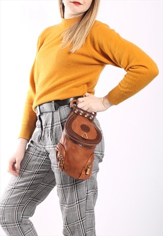 VINTAGE 90S MINI ITALIAN LEATHER CROSS BODY CLUTCH BAG TAN