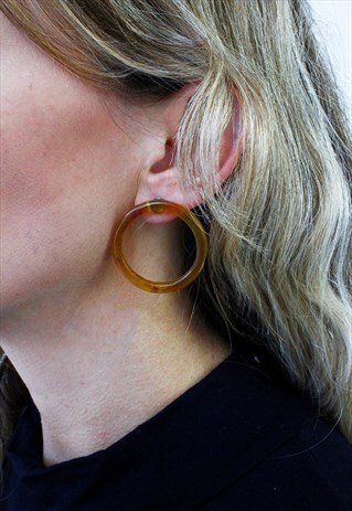 TORTOISESHELL ROUND HOOP ACRYLIC DROP EARRINGS
