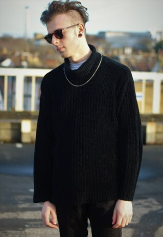 VINTAGE // 80'S // TURTLENECK