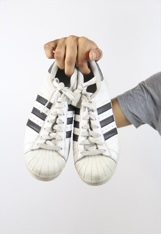 VINTAGE ADIDAS SUPERSTAR WHITE TRAINERS