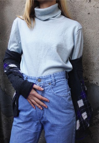 WOOL BLEND BLUE TURTLENECK