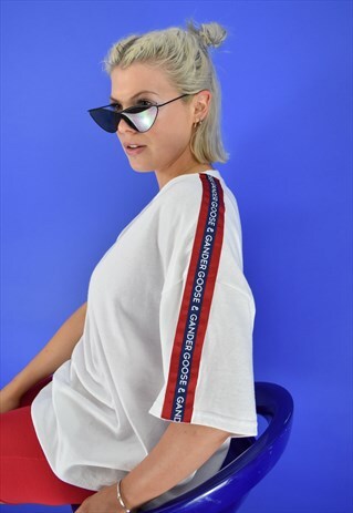 G&G UNISEX WHITE S/S R,B RIBBON TEE