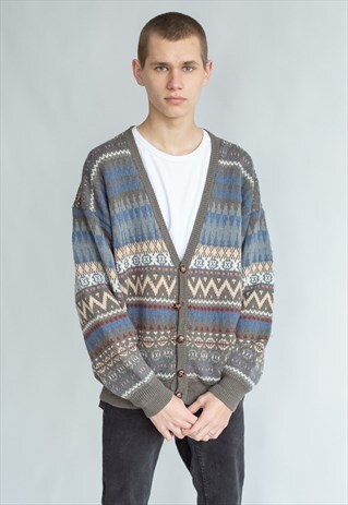 VINTAGE 80S FUNKY CARDIGAN IN WINTER PATTERN
