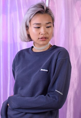 VINTAGE REEBOK NAVY SWEATSHIRT