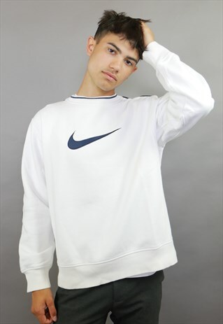 WHITE NIKE LOGO SPELL OUT SWEATSHIRT