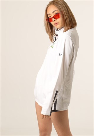 VINTAGE NIKE EMBROIDERED LOGO 1/4 ZIP SWEATSHIRT